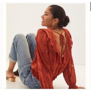 Anthropologie Textured Floral Blouse size medium color-Crimson Tie Back Ruffle